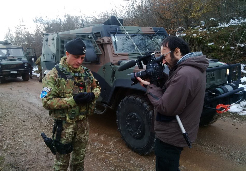 Nella Terra dei Merli, l'Esercito Italiano in Kosovo nel racconto di Sky Cinema e Sky TG24