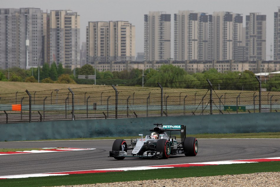 F1 Cina, Qualifiche - Diretta ore 9 su Sky Sport 1 HD, Sky Sport F1 HD e Rai 2 HD