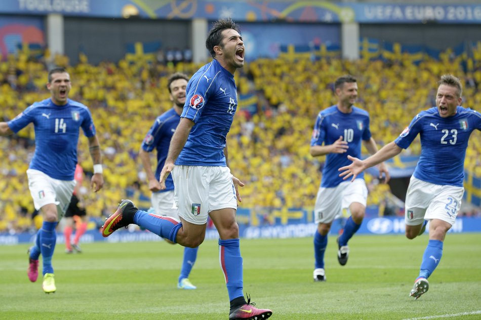 La passione azzurra unisce il paese. Italia-Svezia evento live streaming più seguito nella storia.