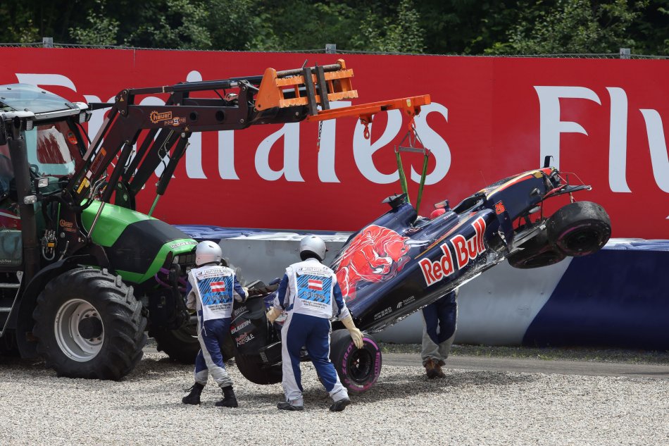 F1 Austria 2016, Gara - Diretta esclusiva Sky Sport 1 HD, Sky Sport F1 HD. Differita Rai 2