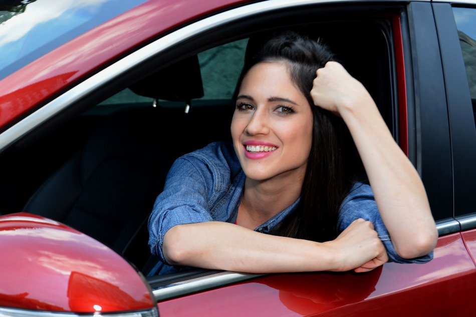 Singing in the Car, su Tv8 il primo game show musicale con Lodovica Comello