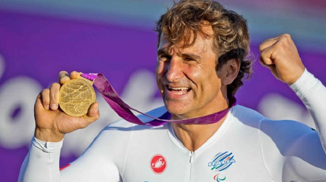 #SkyZanardiDay - su Sky Sport una giornata dedicata allo straordinario Alex Zanardi