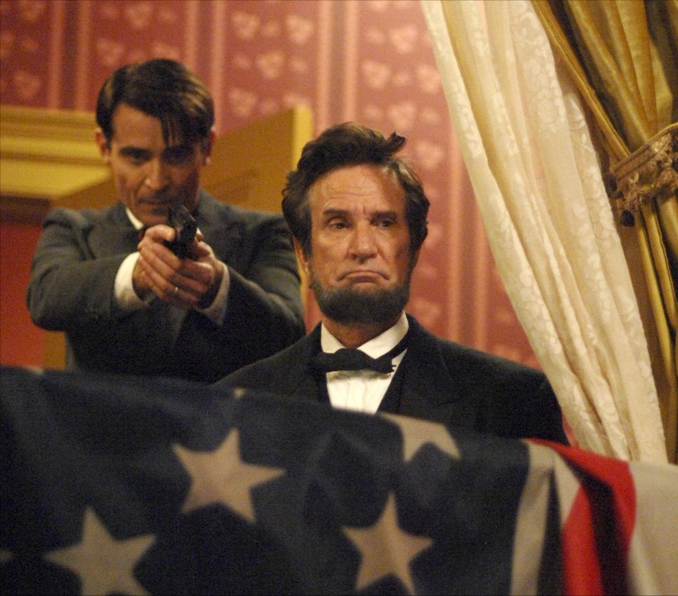 Timeless, su Fox (canale 112 di Sky) in prima visione assoluta la domenica alle 21