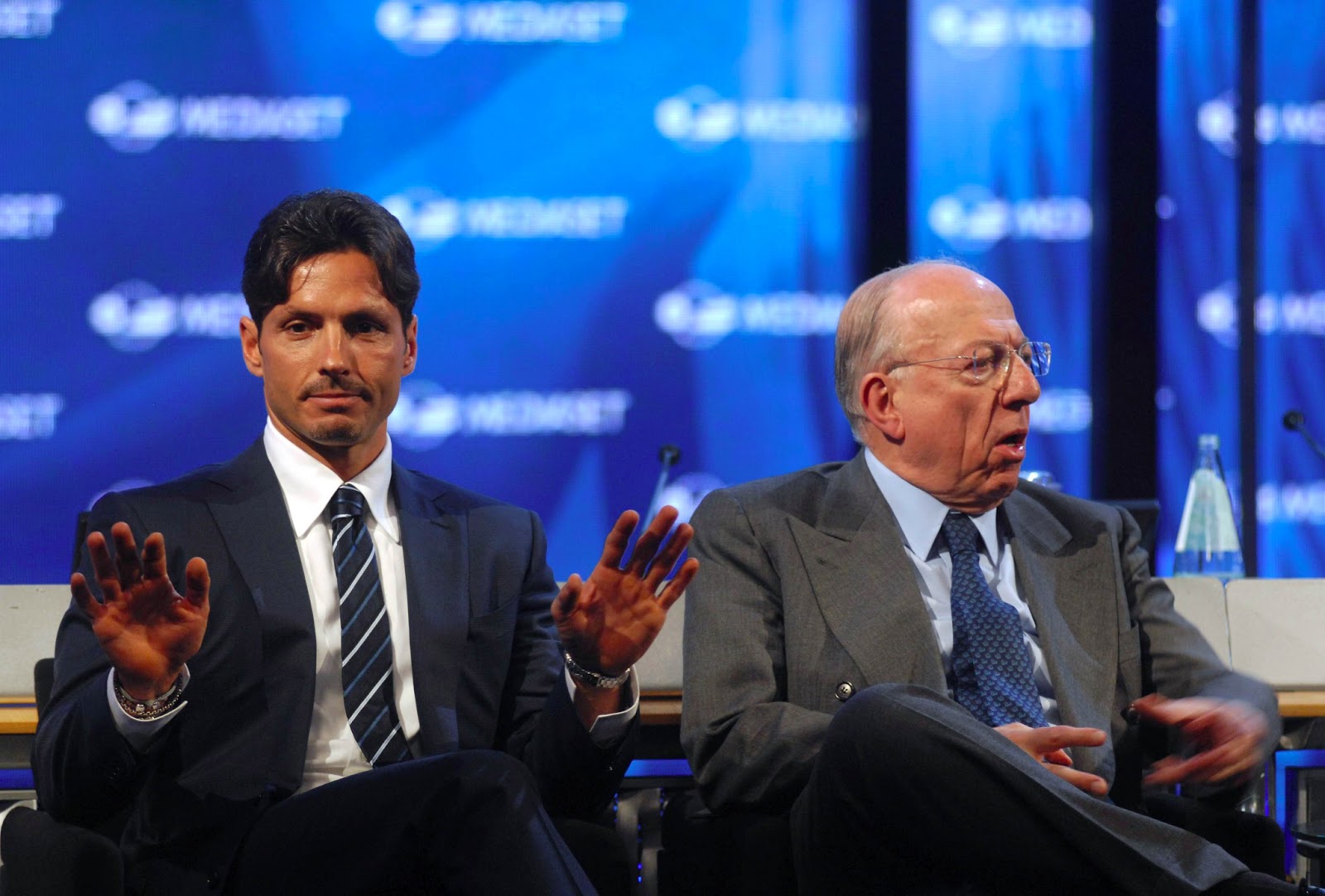 Vivendi continua a salire (25,75%) su Mediaset. Esposto AgCom da Cda 