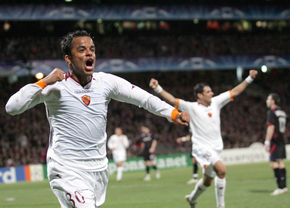 Immagine di Sky Sport HD, Europa League Diretta Ottavi Andata - Palinsesto e Telecronisti | Lione - Roma (anche su Tv8) - Scopri su Sky Sport e Calcio