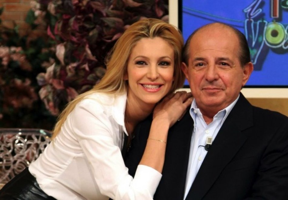 Magalli «sessista» contro Adriana Volpe, è polemica. A Striscia col Tapiro si scusa