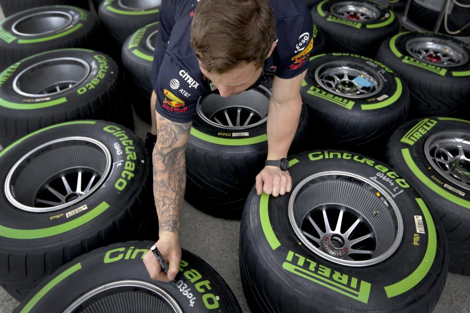 Venerdi #SkyMotori | MotoGp (Argentina) e Formula Uno (Cina) - Esclusiva Sky Sport HD