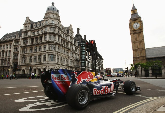 La Formula 1 sfila per le strade di Londra in diretta esclusiva su Sky Sport F1 HD