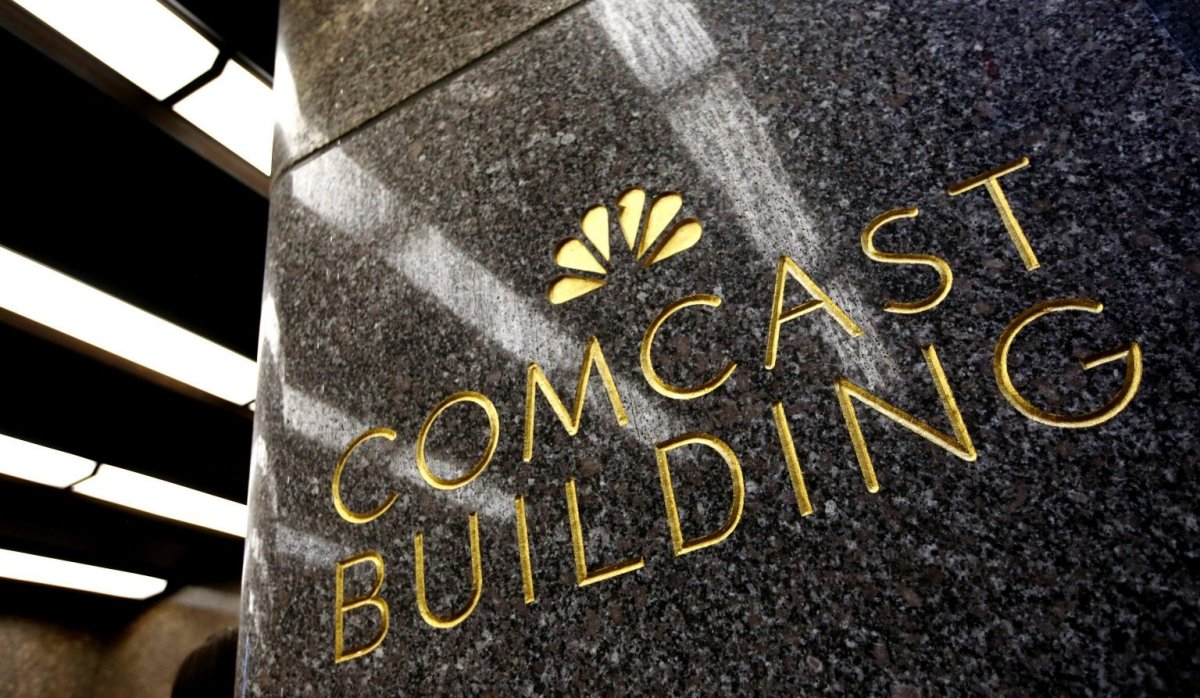 Comcast completa acquisizione dei titoli Sky detenuti da Murdoch