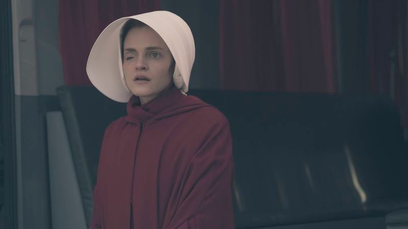 «The Handmaid's Tale» rinnovata per una terza stagione sempre su TIMVISION