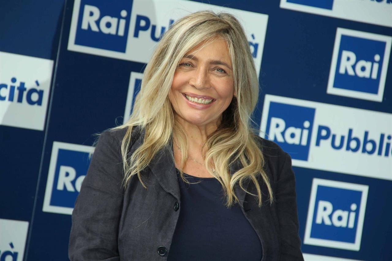 Sliding doors: da Venier a Colò a Greco, chi va e chi viene sulle reti Rai