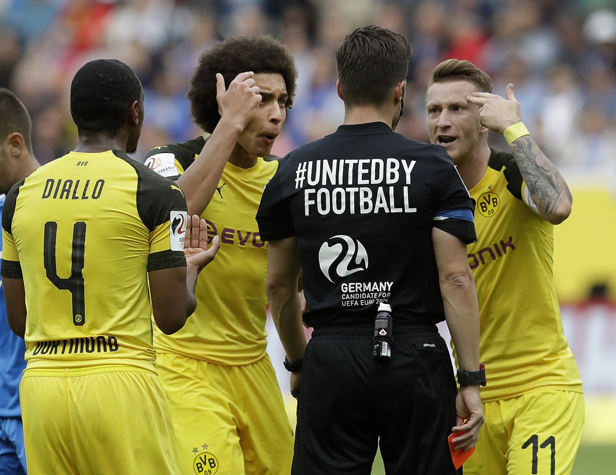 Immagine di Calcio Estero Sky Sport - Programma e Telecronisti 5a Giornata Bundesliga - Scopri su Sky Sport e Calcio