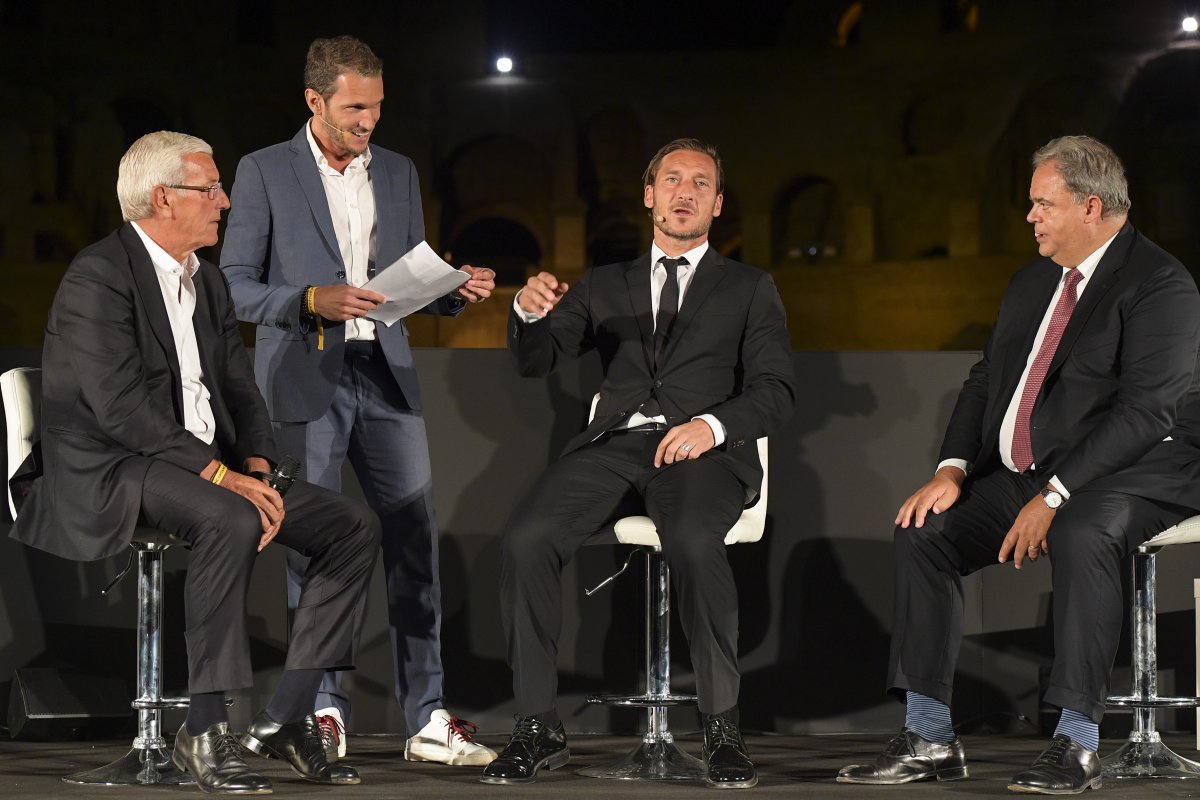 Un capitano – Totti al Colosseo, speciale Sky Sport dedicato alla leggenda della Roma