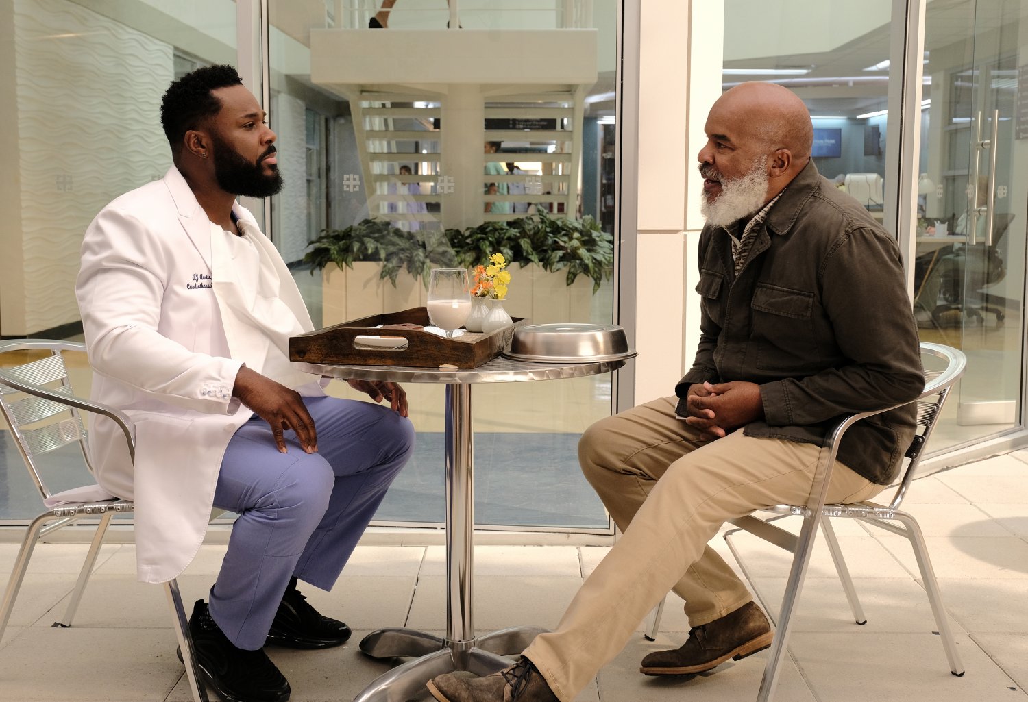 Tornano su FoxLife (Sky, 114) i nuovi episodi di 9-1-1 e The Resident