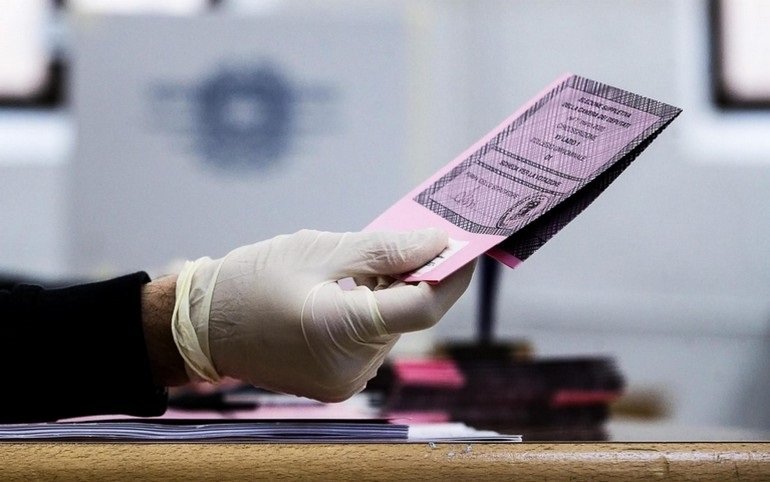 Referendum e Amministrative, Sky TG24 con approfondimenti e speciali