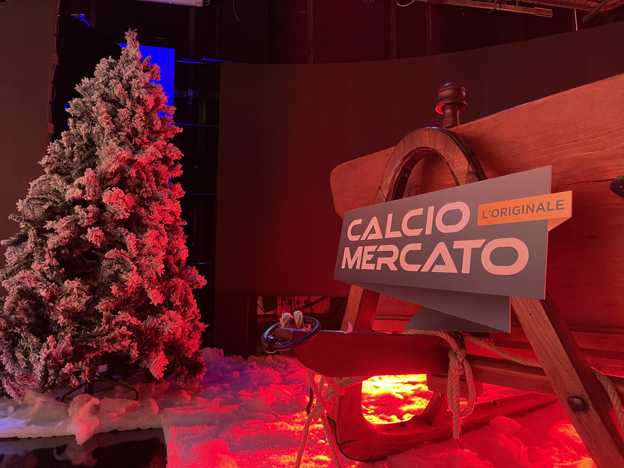«Calciomercato - L'originale» torna su Sky, ogni sera «Stelle di parole nel cielo»