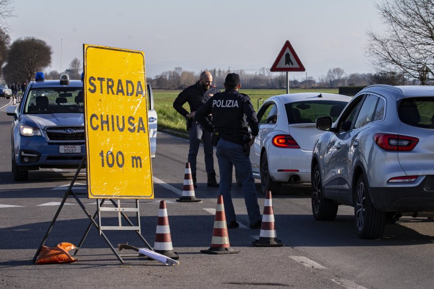 Un anno di Covid, su Sky TG24 programmazione dedicata alla pandemia