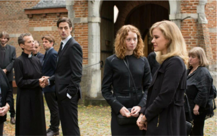 Domenica 8 Agosto 2021 Sky e Premium Cinema, Intrigo: La nemica del cuore