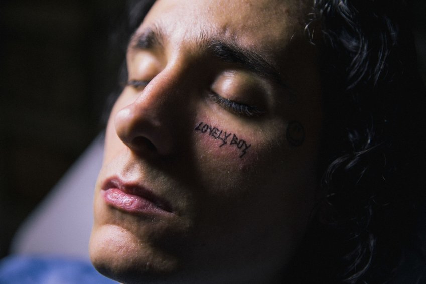 Sabato 9 Ottobre 2021 Sky e Premium Cinema, Lasciali Parlare