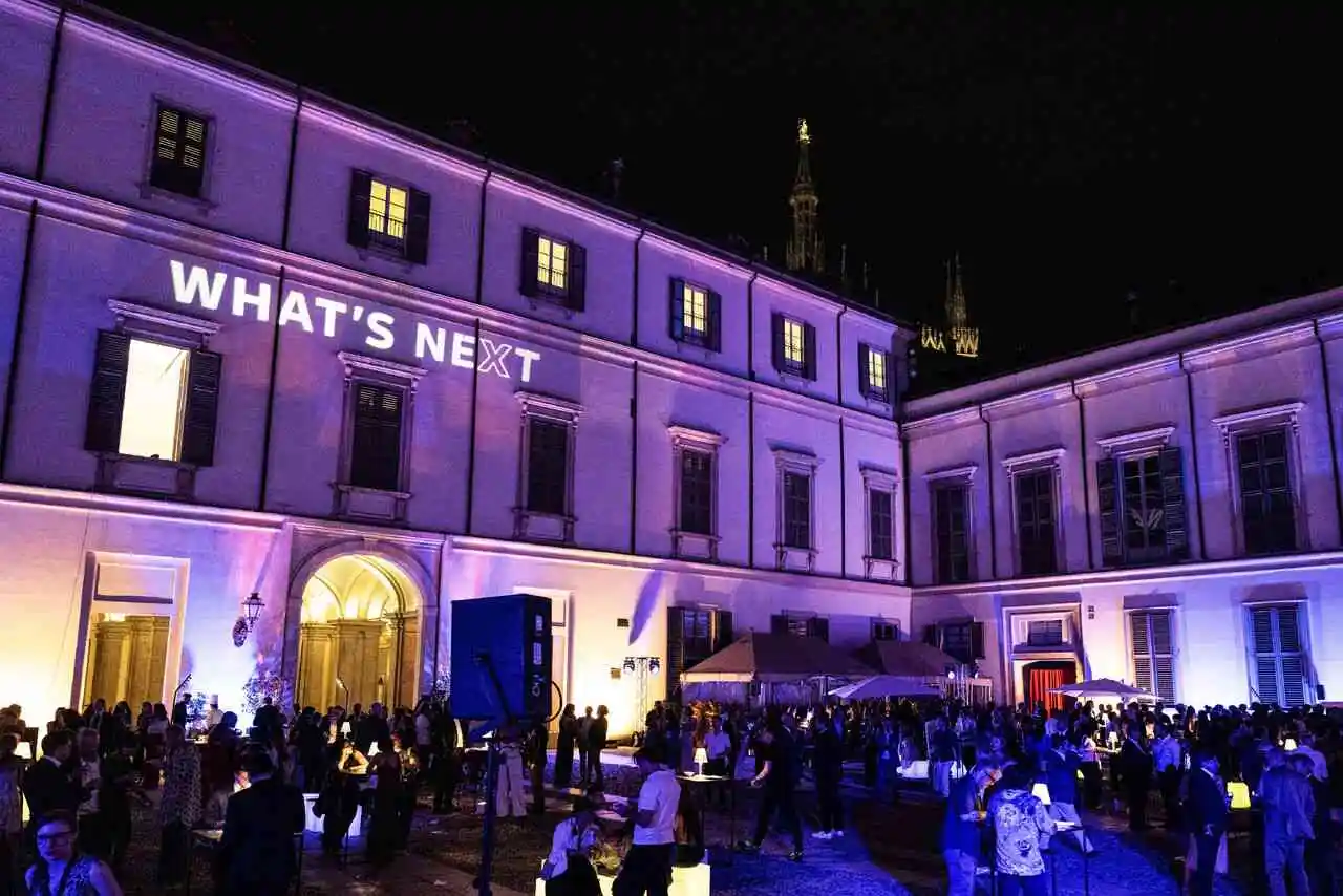 Lo show serale dei palinsesti Sky trasforma il Teatro Gaber nella Fabbrica delle Storie