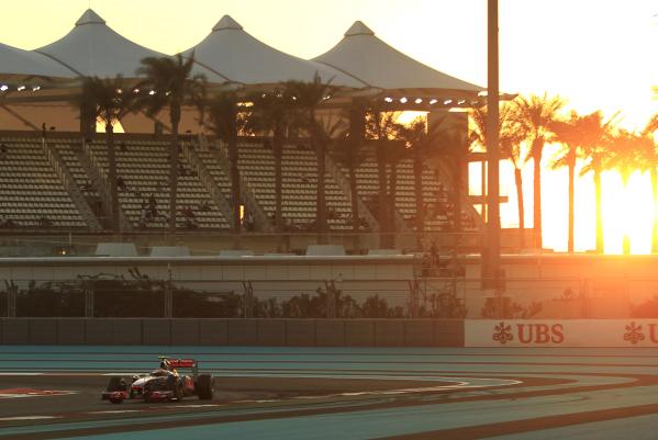 Formula 1 2011 - il weekend del GP di Abu Dhabi sulla Rai (anche in HD) Immagine nel testo correlata a: Formula 1 2011 - il weekend del GP di Abu Dhabi sulla Rai (anche in HD)