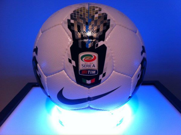 Serie A 2011-2012 su Sky e Mediaset Premium: anticipi e posticipi del girone d'andata Serie A 2011-2012 su Sky e Mediaset Premium: anticipi e posticipi del girone d'andata