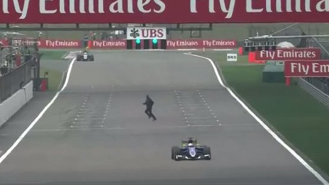 Immagine di F1 Cina 2015, Qualifiche (diretta Sky Sport 1, Sky Sport F1 HD e Rai 2 / HD)