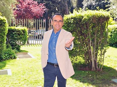 Rai 1, in access prime time l'anteprima di Si può fare con Carlo Conti