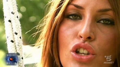 Grande Fratello 11: doppia eliminazione a sorpresa, il confronto di Guendalina