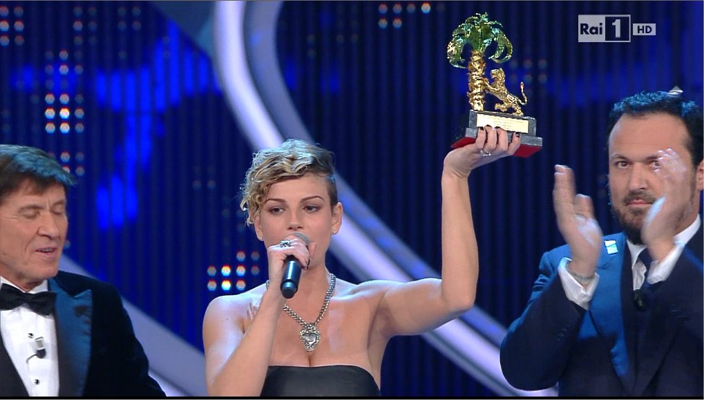 Immagine di La Rai valuta lo slittamento del festival di Sanremo per le elezioni