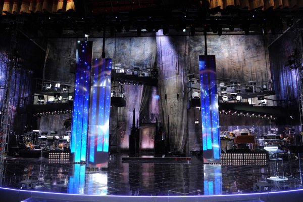Sanremo 2013, già pronta la scenografia dell'Ariston: guarda le foto!