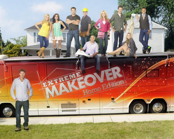 Extreme Makeover Home Edition: due speciali episodi su Sky Uno HD con Michelle Obama Sky Uno HD