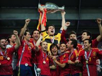 22,47 milioni sui canali RAI per la finale di Euro 2012 Italia-Spagna 22,47 milioni sui canali RAI per la finale di Euro 2012 Italia-Spagna