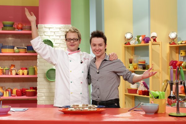 Immagine di Help Kitchen - Party con Spyros da oggi su DeAKids (Sky canale 601)