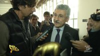 Immagine di Striscia, nella puntata di stasera Tapiro d&#039;Oro a Massimo D&#039;Alema