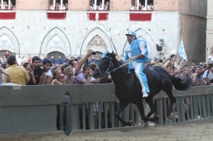 Palio di Siena - 16 Agosto 2012, dalla Piazza del Campo in diretta su Rai Due