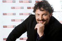 Enrico Brignano professore per un giorno allo IULM e su Sky Cinema HD