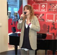 Immagine nel testo correlata a: Chiara da X-Factor a Sanremo: ''Il mio posto nel mondo e cantare su di un palco''