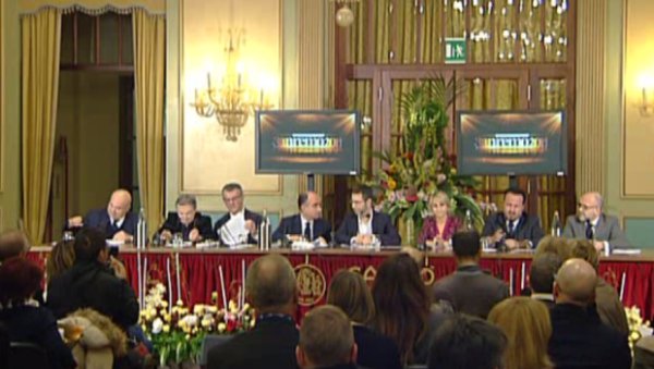 Immagine di Sanremo 2014, la serata del venerdì tra grandi autori e guest star