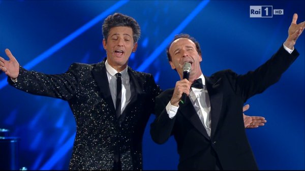 Immagine di Benigni su Rai1, trattativa alla stretta finale per creare la serata evento