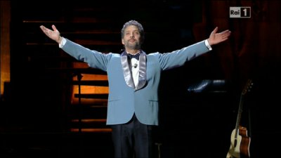 Immagine di Sanremo 2013, nella seconda serata 12 milioni 477 mila di spettatori (share 42%)