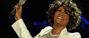 Sky Cinema rende omaggio a Whitney Houston, scomparsa questa notte
