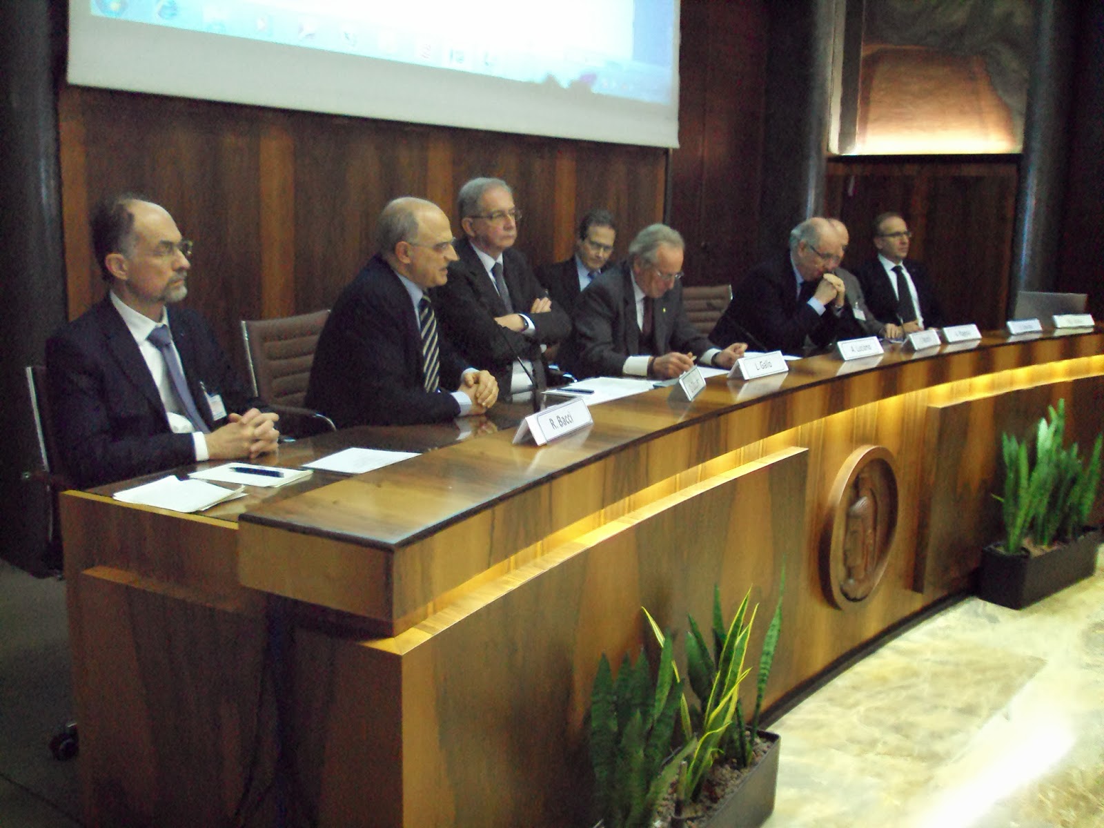 Presentata la guida divulgativa ''Radio e televisione digitale''
