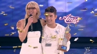 Immagine di Il rapper Moreno Donadoni vince Amici 12. Seconda Greta Manuzi