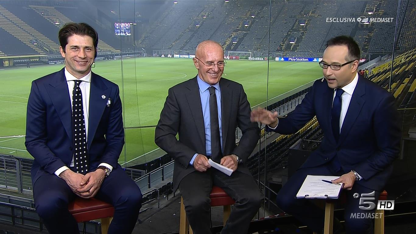 Mediaset Premium punta a togliere 400-500 mila abbonati a Sky in 3 anni