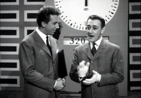 Immagine di 60 anni di Tv - L'esordio della spaventosa macchina con Mike Bongiorno - Scopri su Televisione