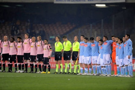 Amichevole, Napoli-Palermo: diretta solo ppv su SKY e Mediaset Premium Amichevole, Napoli-Palermo: diretta solo ppv su SKY e Mediaset Premium