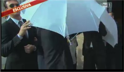 Immagine di Irritazione in Rai per diretta (con bestemmia) delle nozze di Valeria Marini