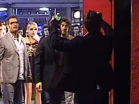 Immagine di Colpo di scena al GF: Rudolf abbandona la Casa dopo una discussione - Scopri su Televisione