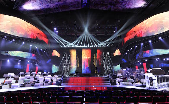 Festival di Sanremo 2015, i lavori di allestimento della scenografia